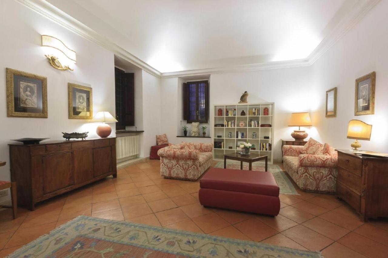 Palazzo Donarelli Apartamento *